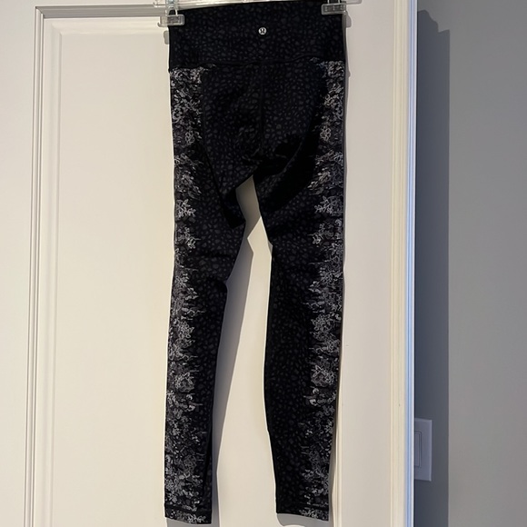 Lululemon leggings - Picture 5 of 6